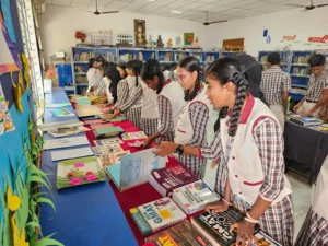 Read more about the article READING DAY – LIBRARY